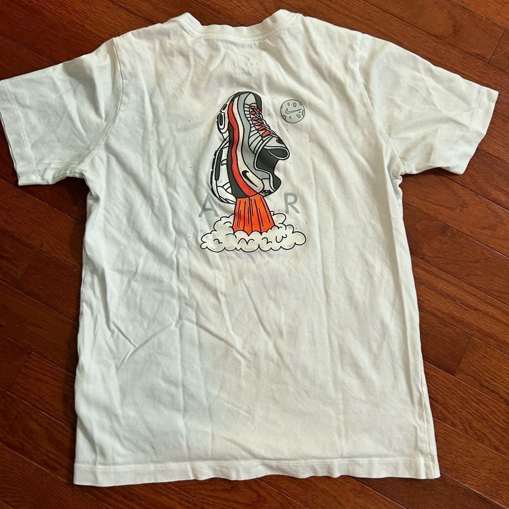 Nike Air white T-Shirt with Graphic, youth xl